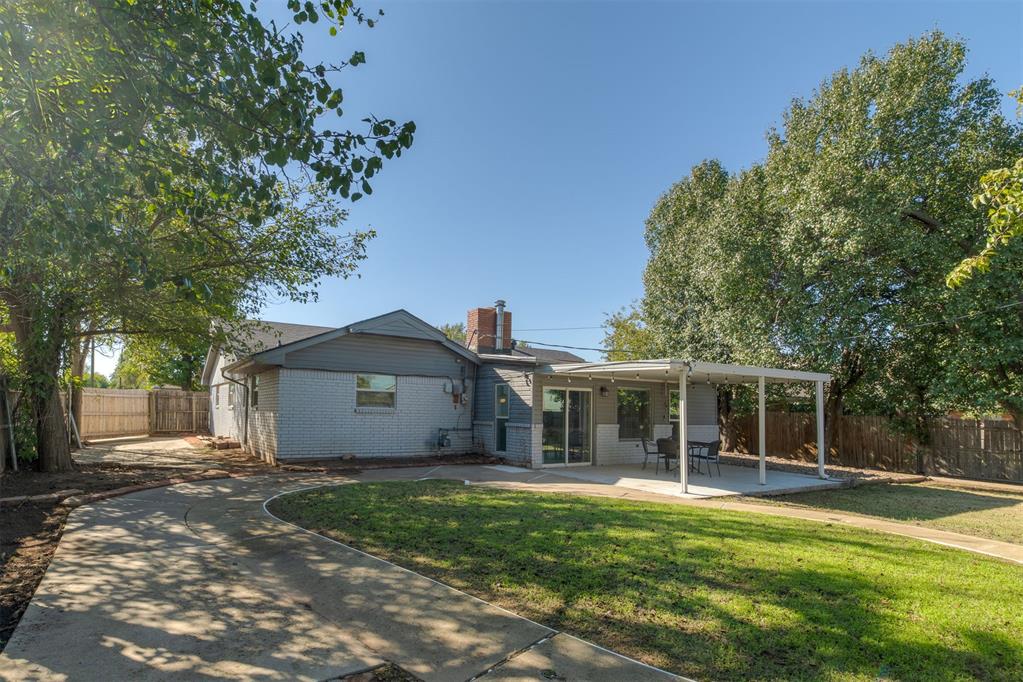 1501 Carlton Way