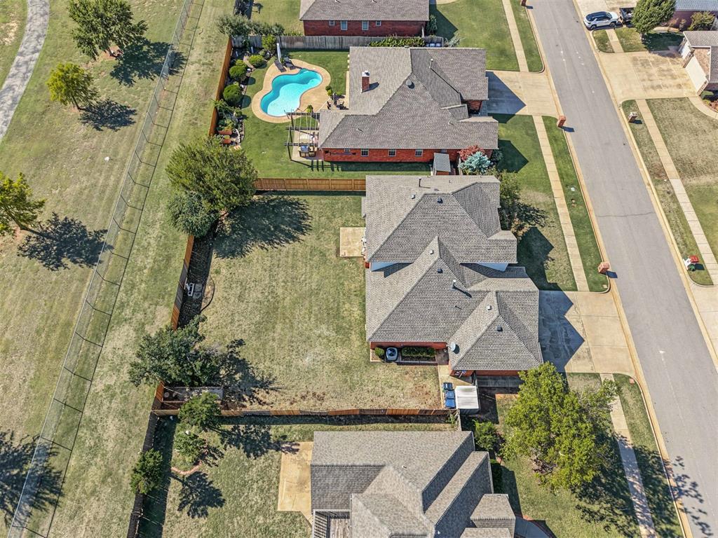 7412 NW 111th Street