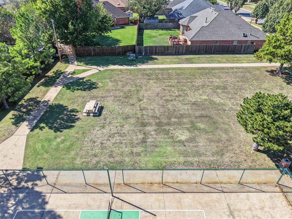 7412 NW 111th Street