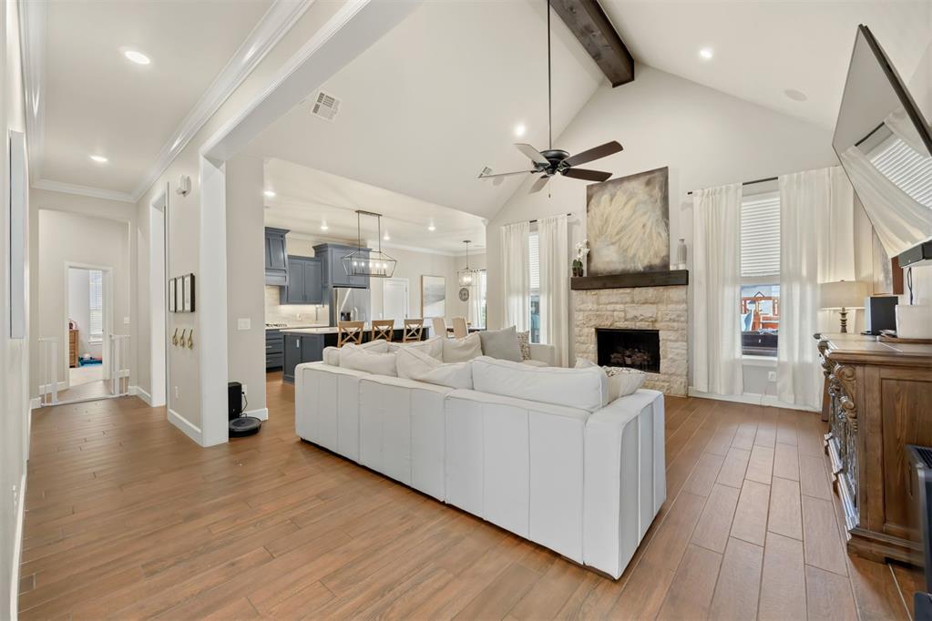 705 Maple Hill Road