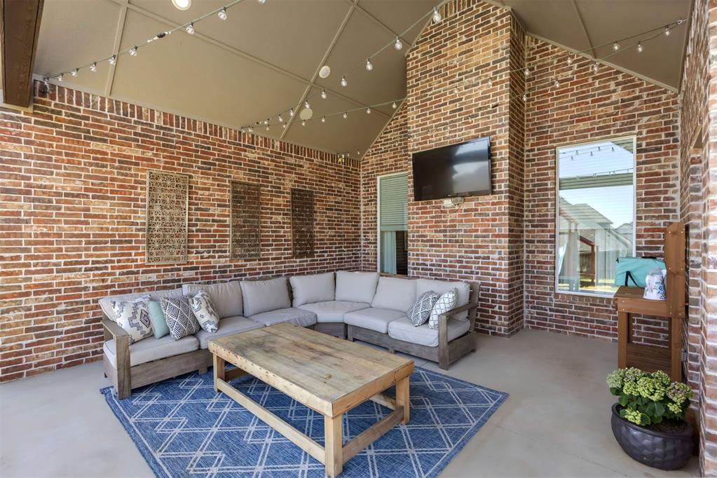 705 Maple Hill Road