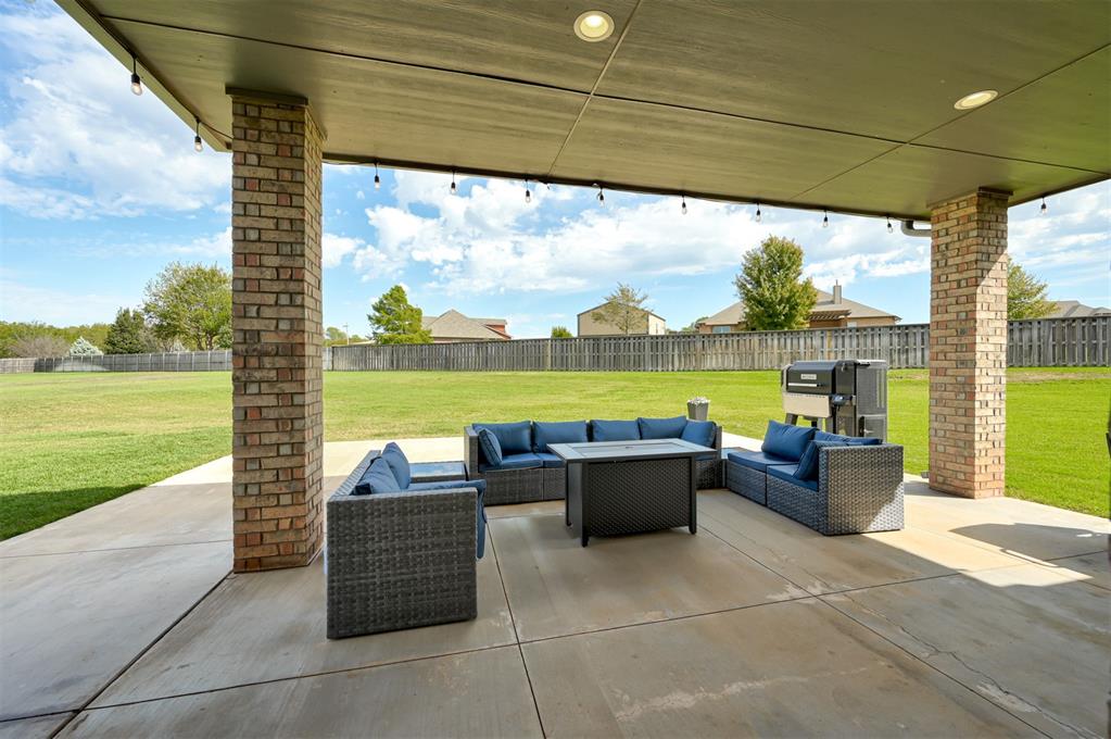 13504 Shady Pine Circle