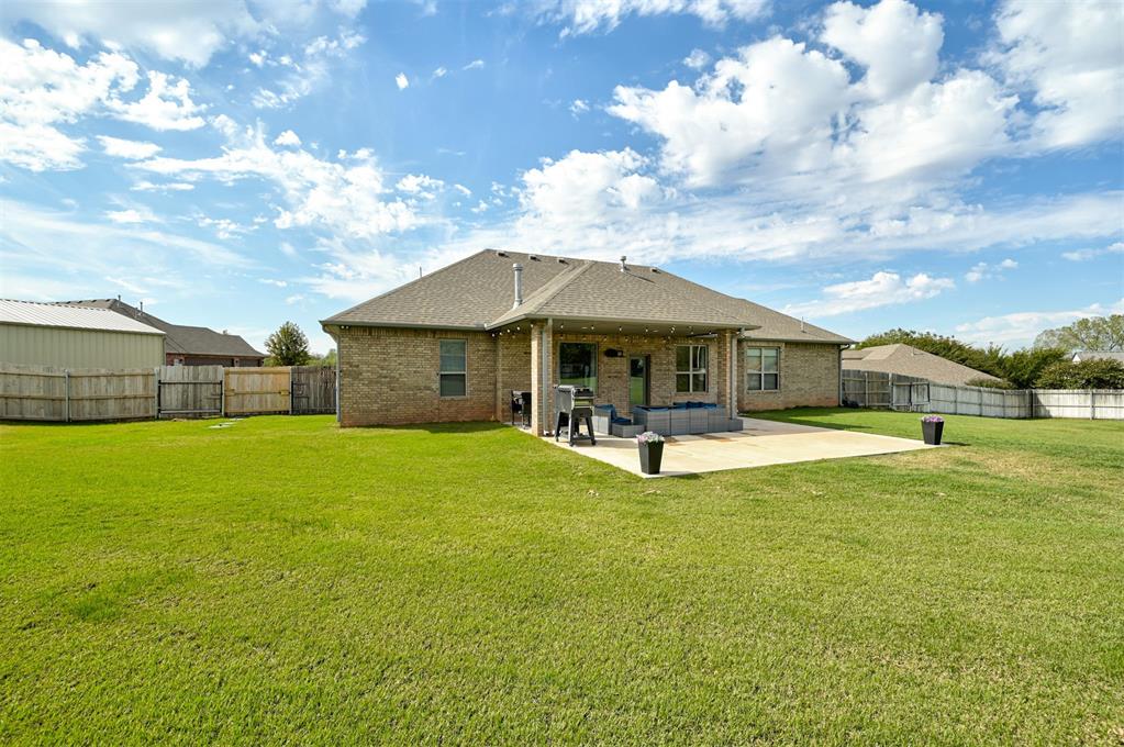 13504 Shady Pine Circle