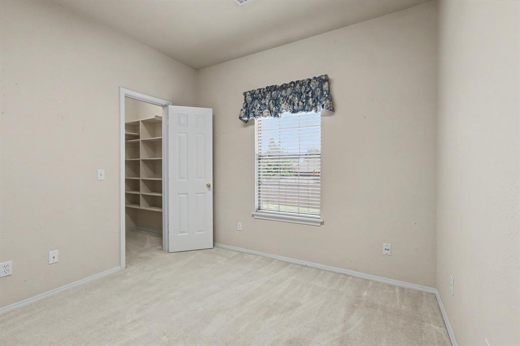 4613 NW 25th Place