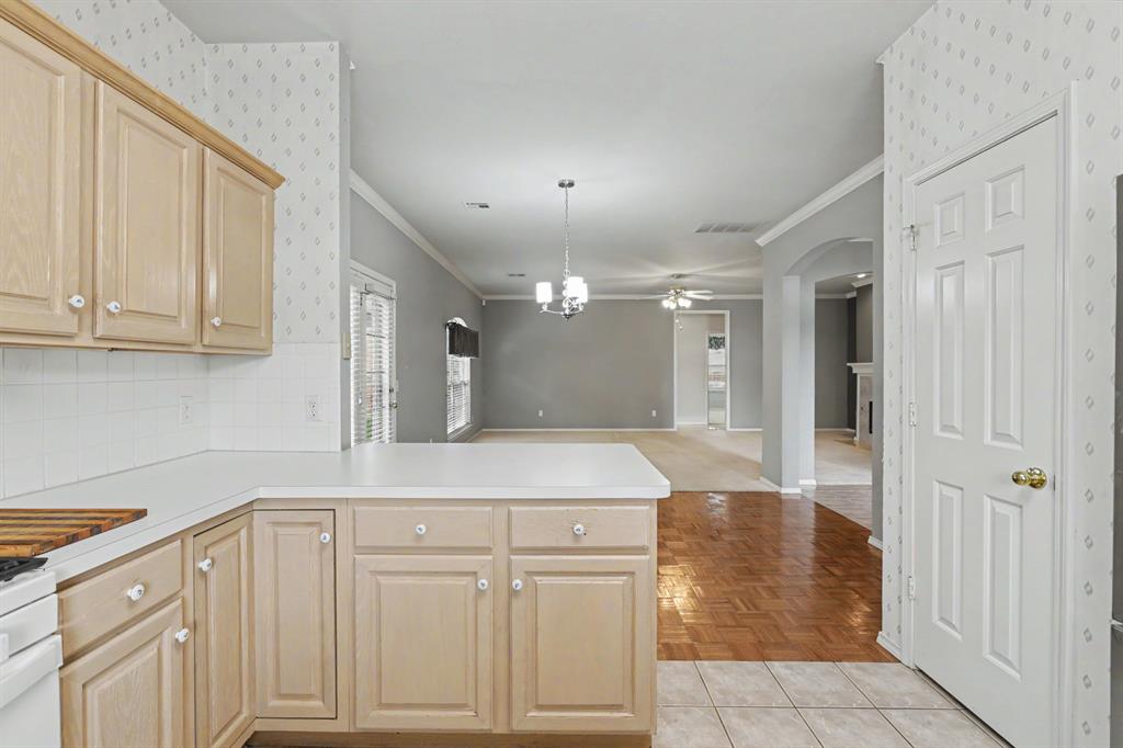 4613 NW 25th Place