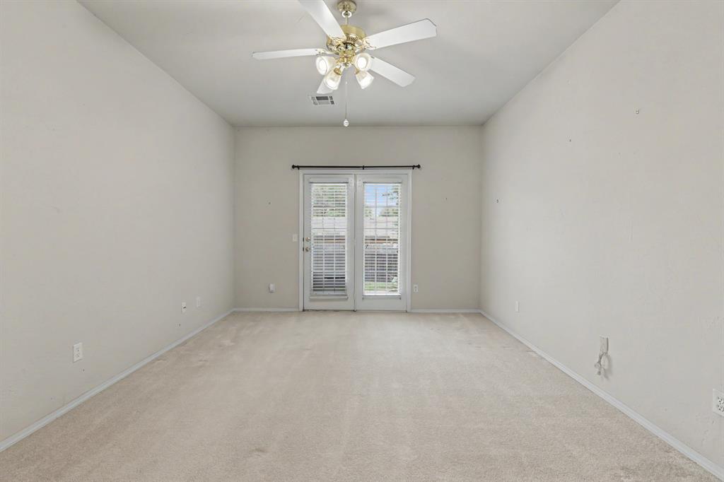 4613 NW 25th Place