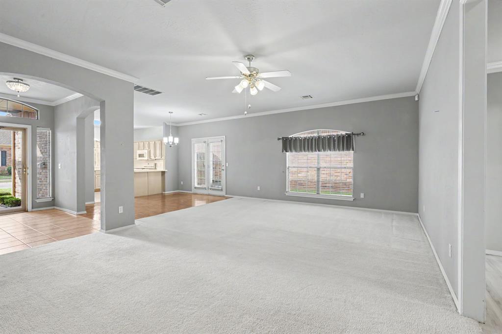 4613 NW 25th Place