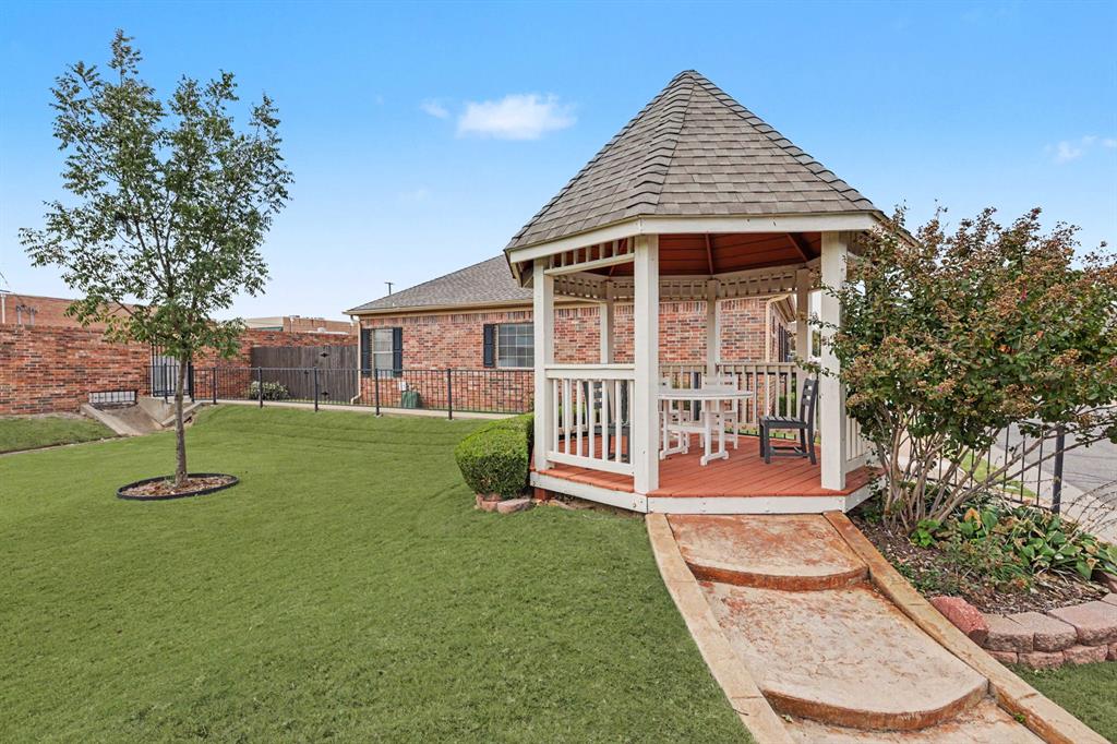 4613 NW 25th Place