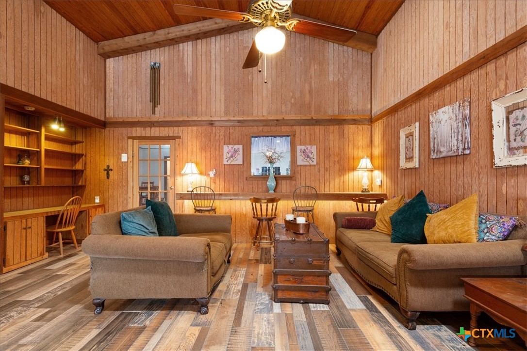 3109 Las Moras Drive