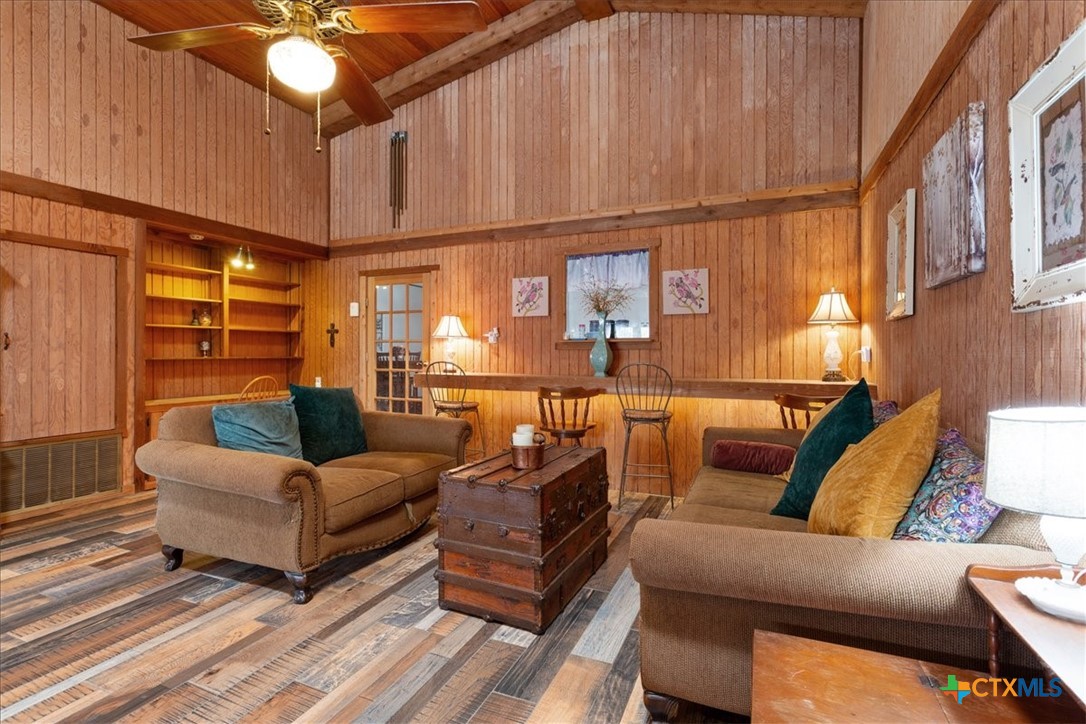 3109 Las Moras Drive