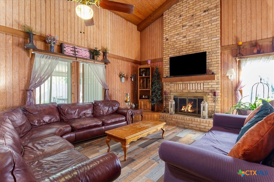 3109 Las Moras Drive