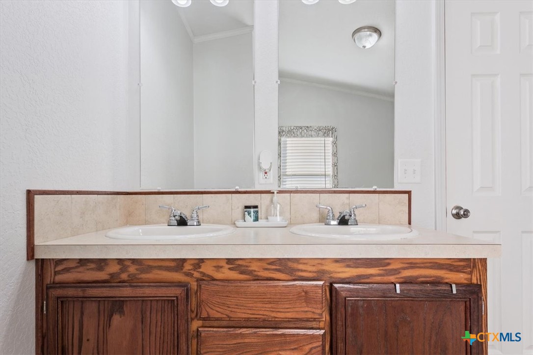 424 State Highway 53