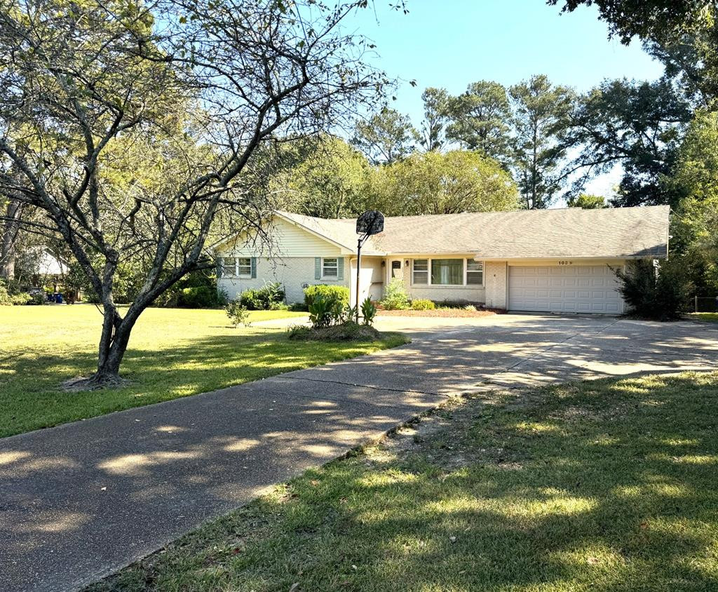 109 Seargent S. Prentiss Drive