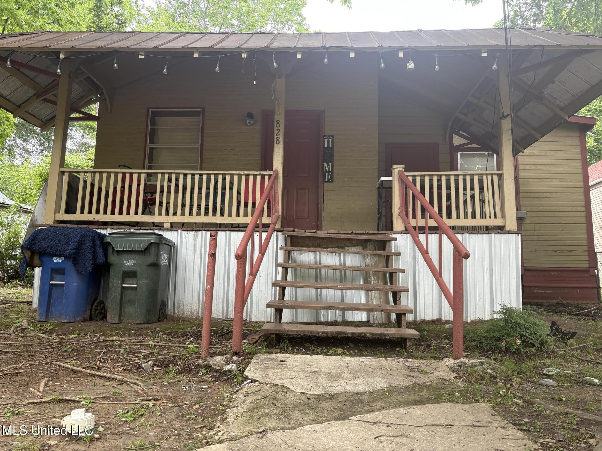 828 N Doctor Martin Luther King Street