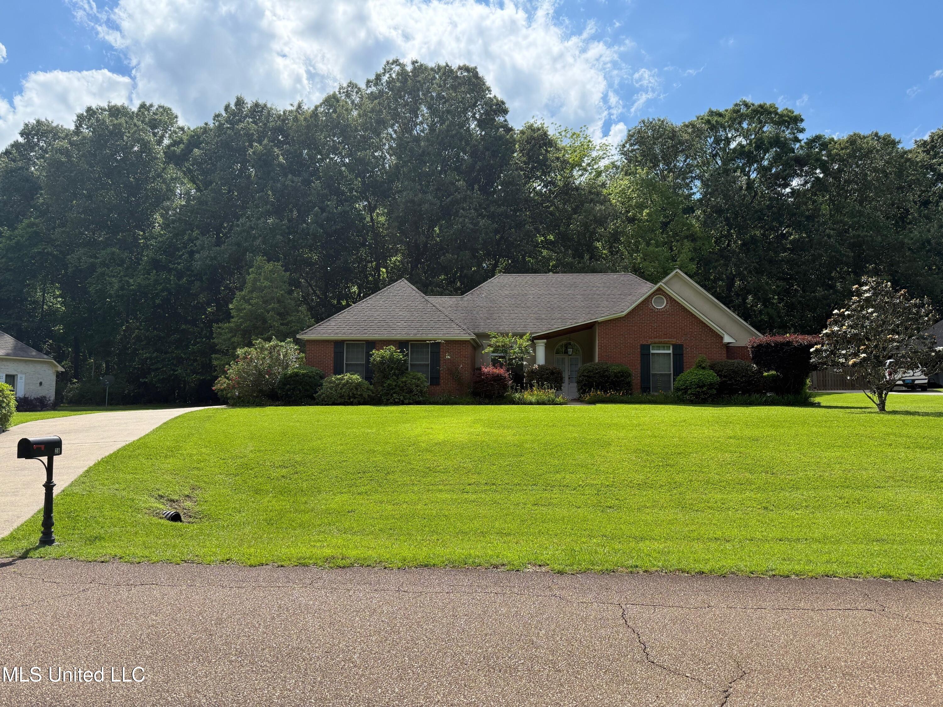28 Fairway Drive Drive