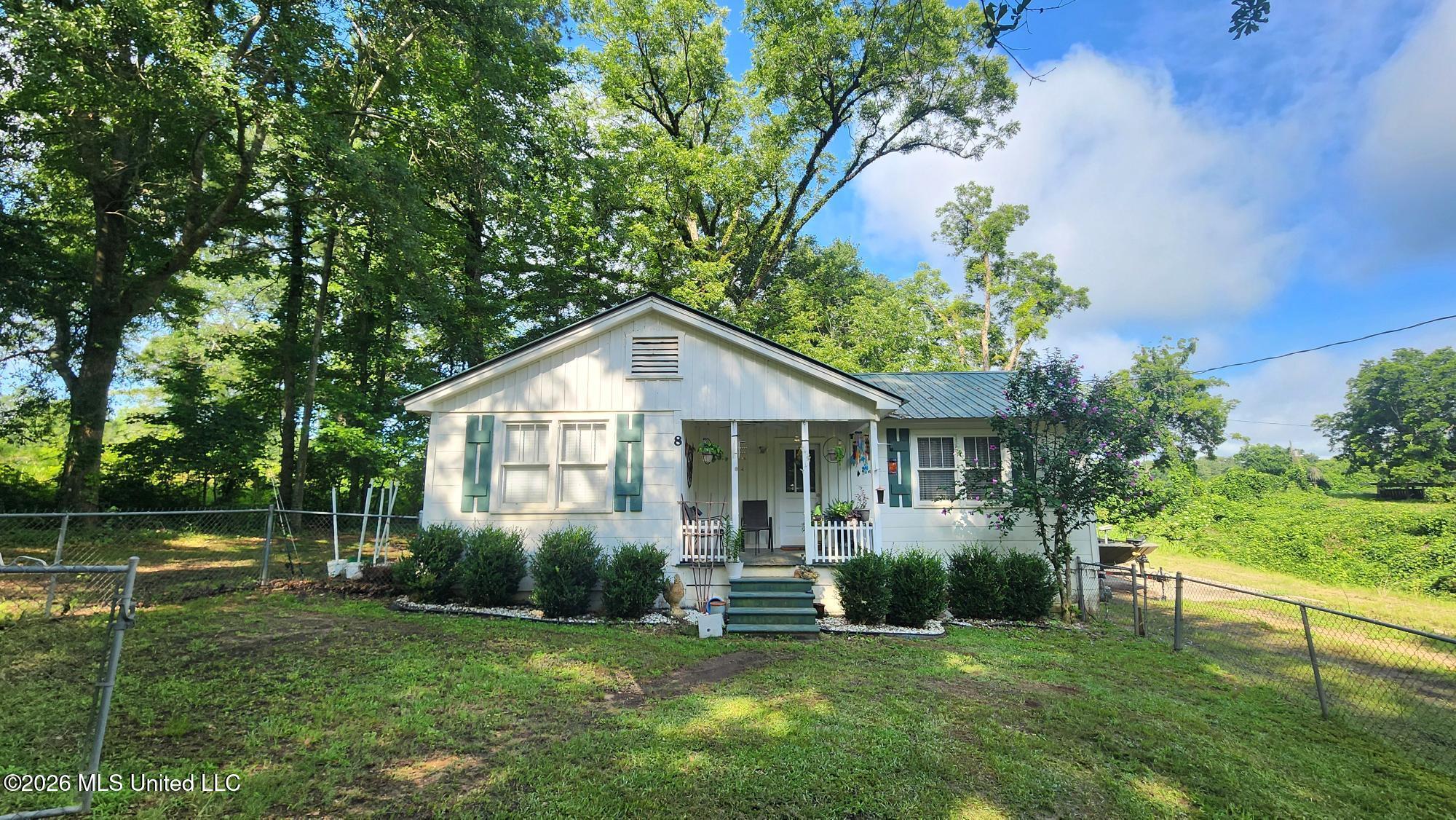 8 Lofton Lane