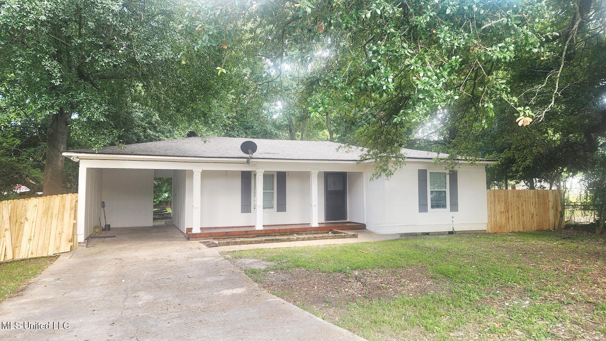 225 Sgt Prentiss Drive