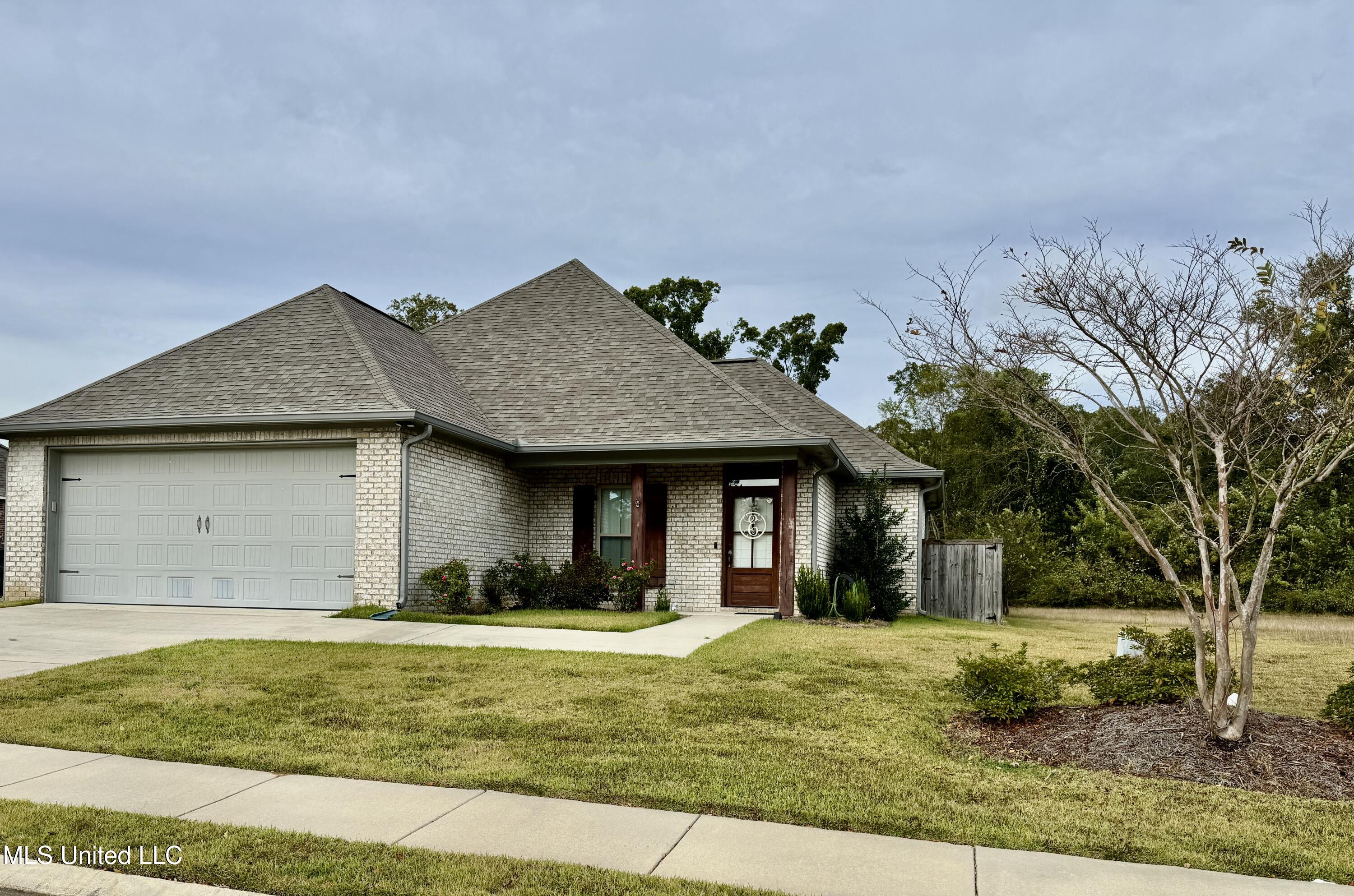 32 Hedges Plantation Place, Natchez