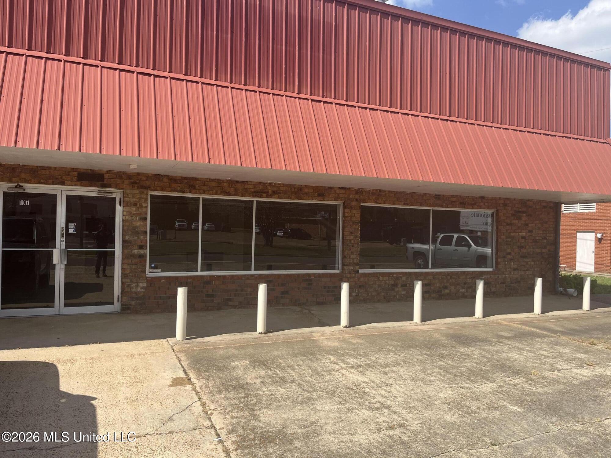 105 Jefferson Davis Boulevard