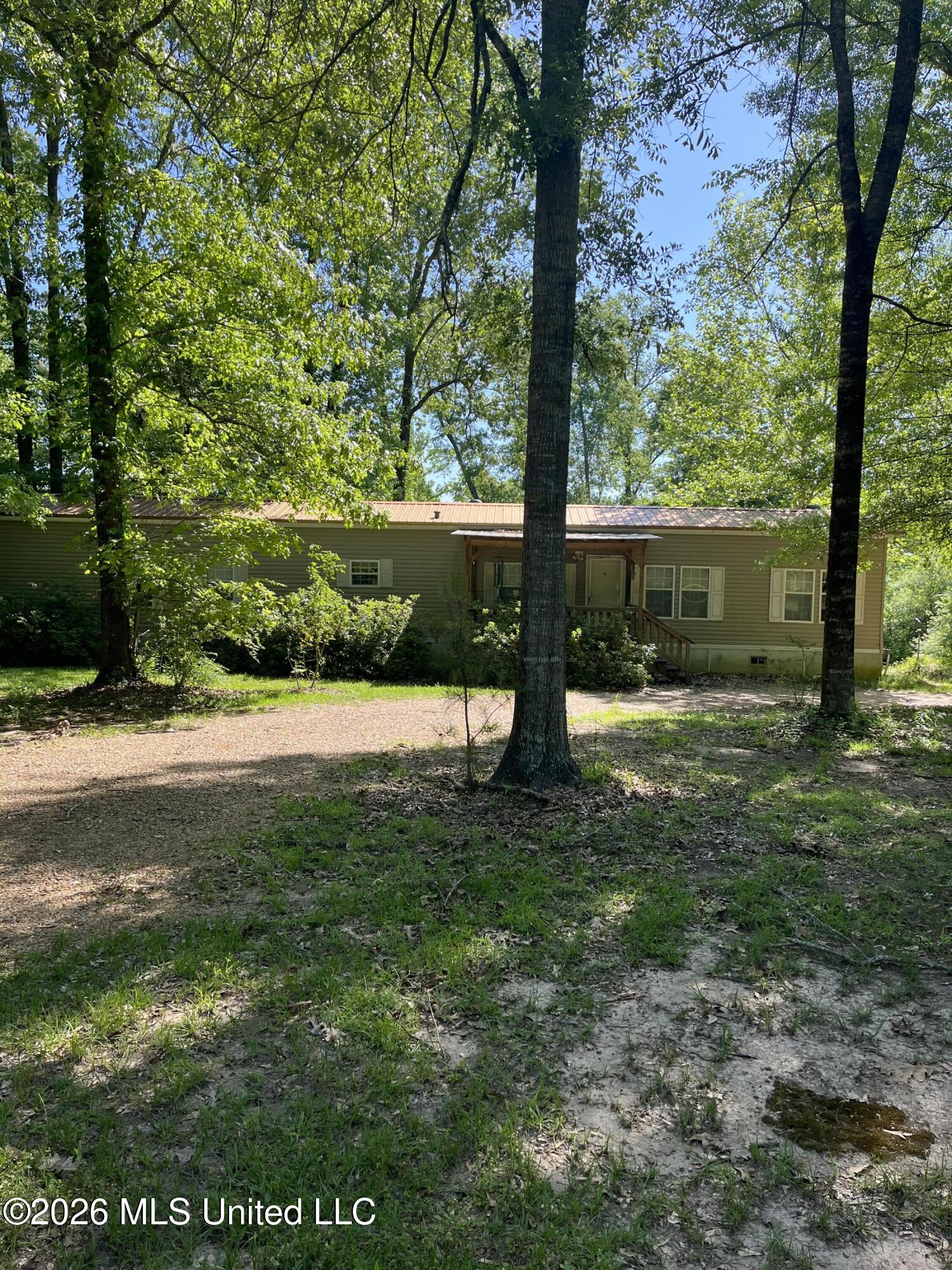 22 Deer Lake Road