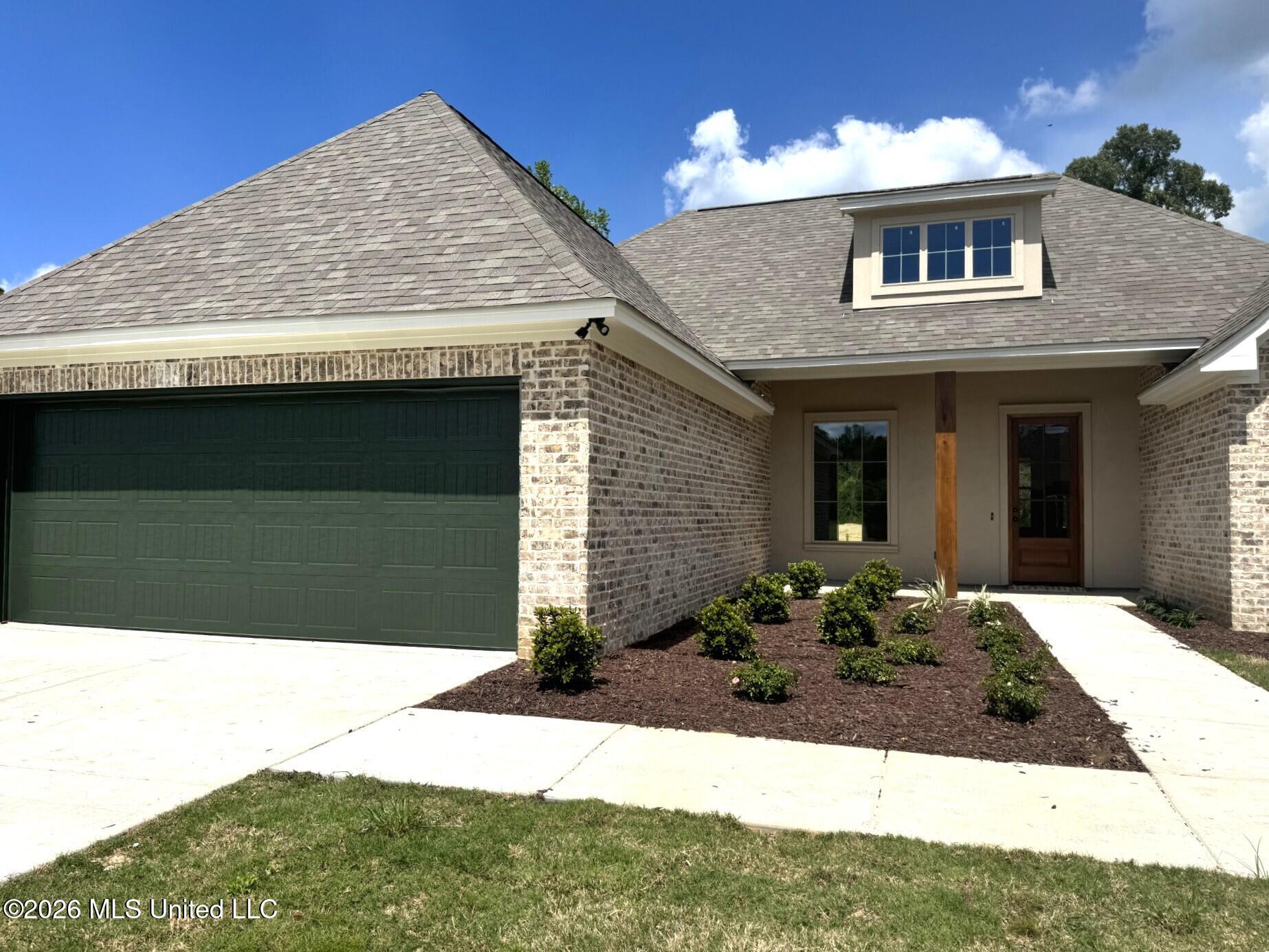 24 Hedges Plantation Place