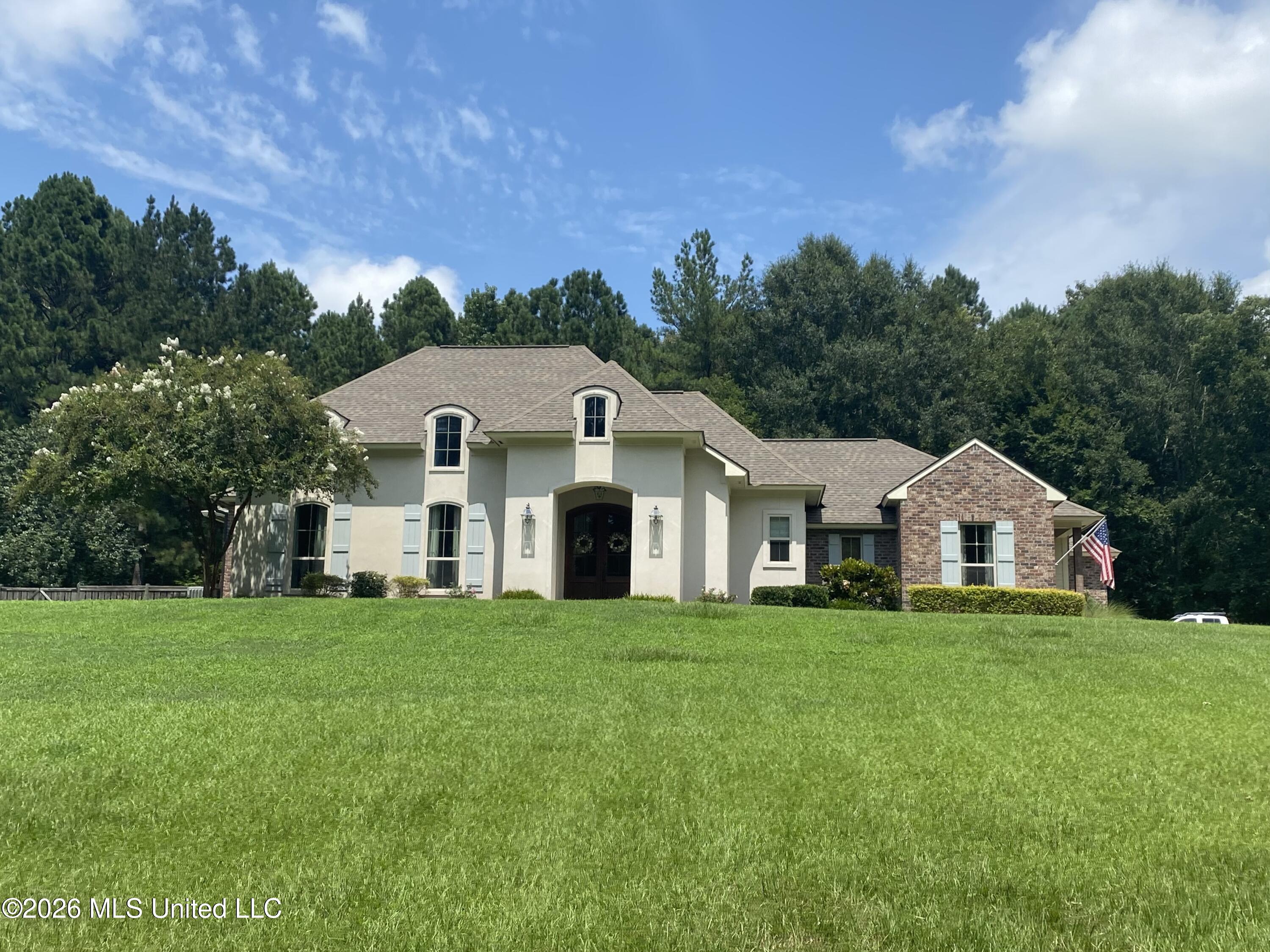 17 Country Squire Road