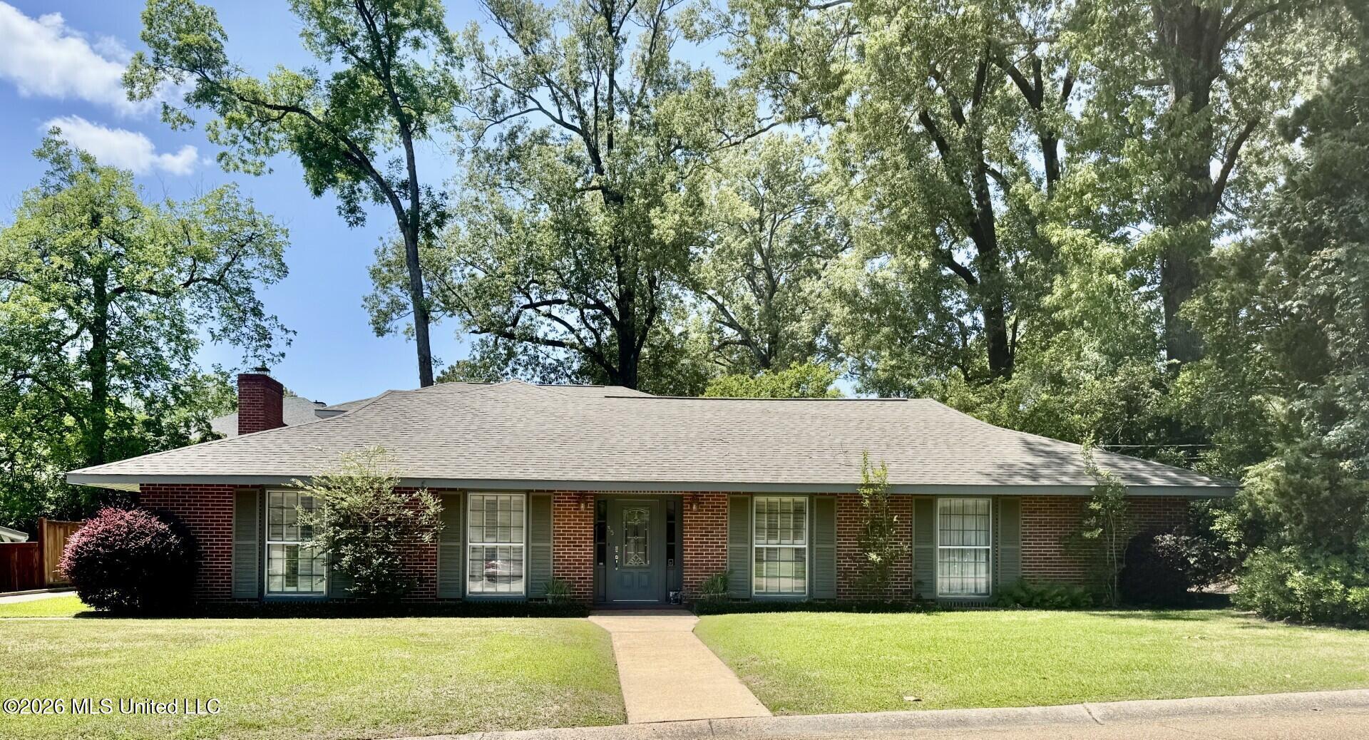 35 Oakhurst Drive