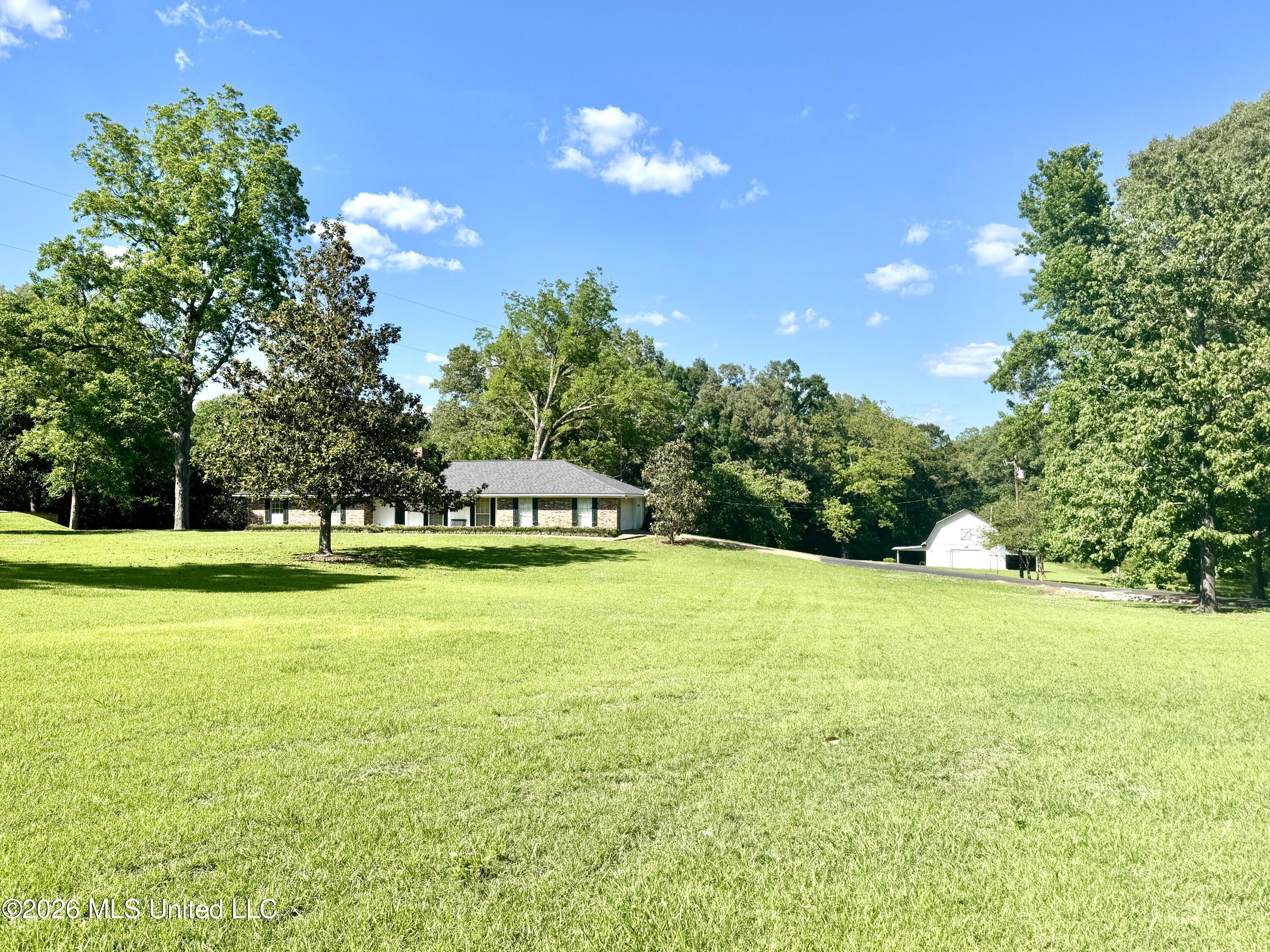 11 Pond Meadow Road