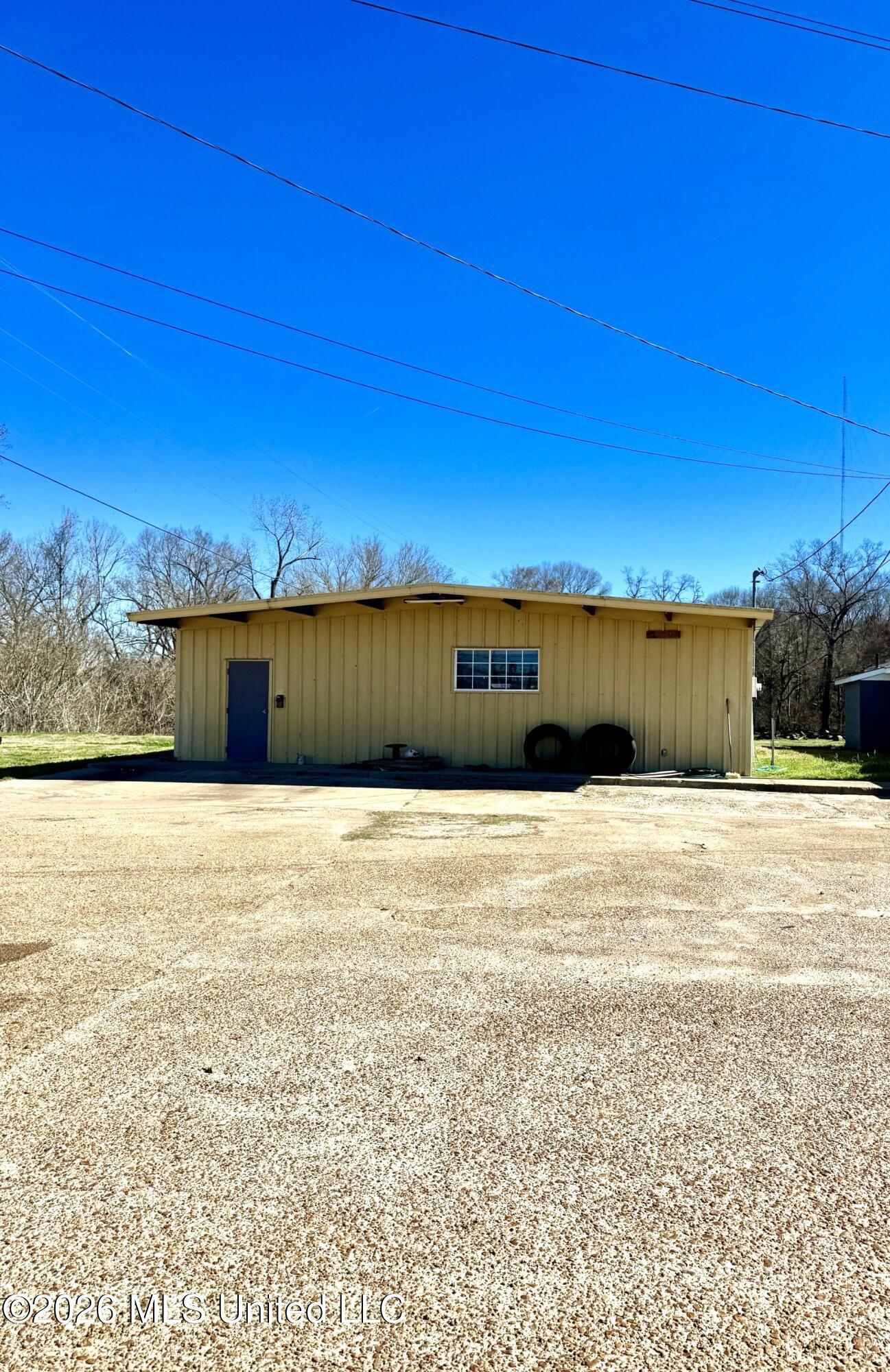 327 Lower Woodville Road