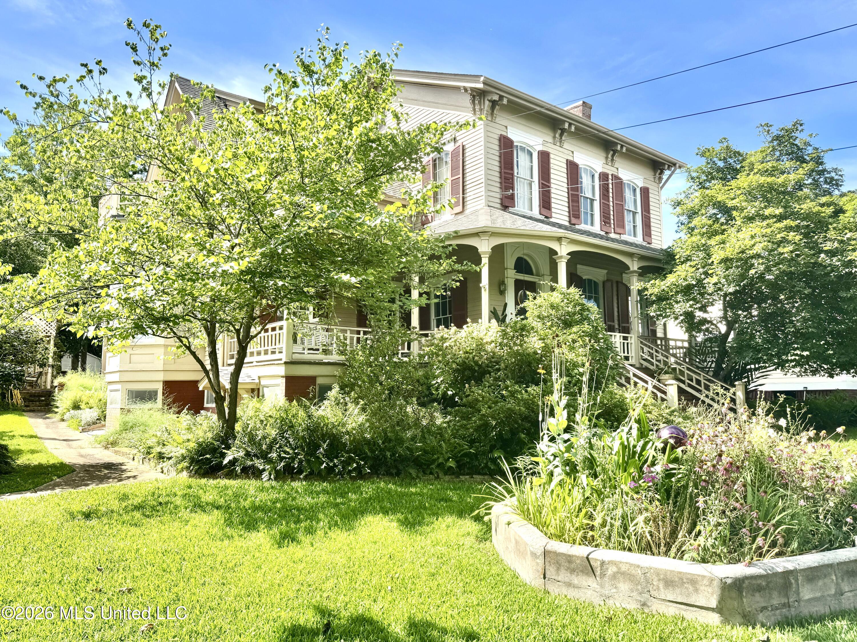 402 N Pearl Street