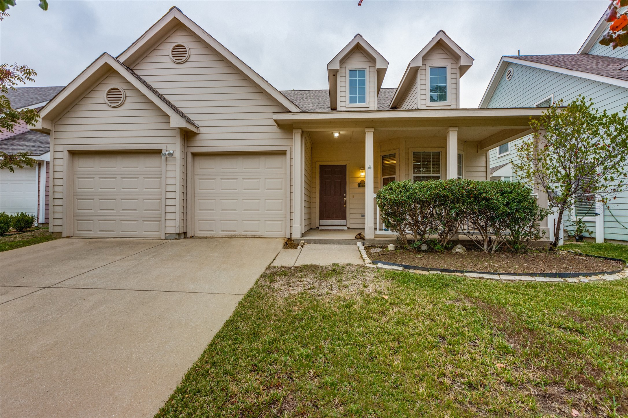 1327 Oakcrest Drive