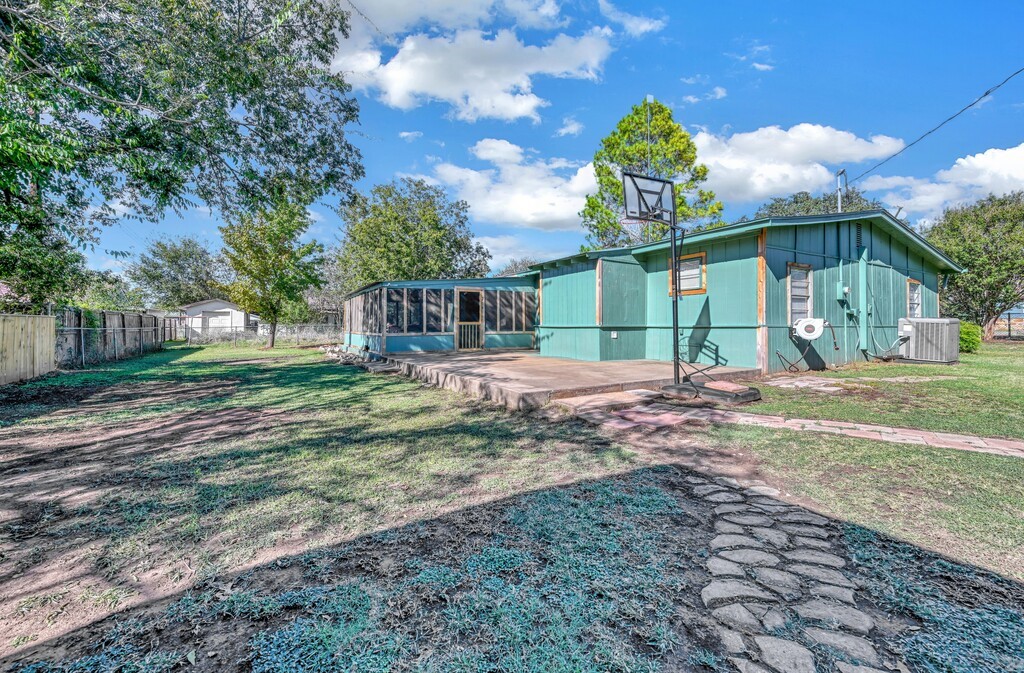 253 County Road 1296