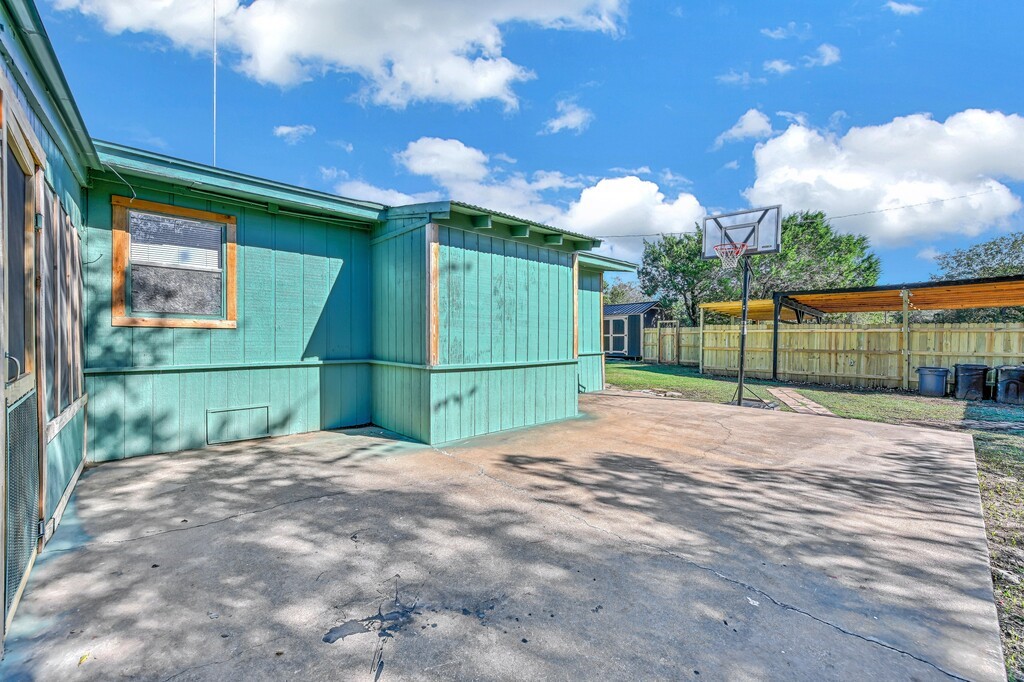 253 County Road 1296