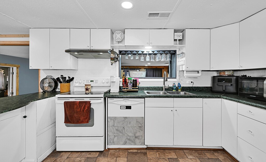 253 County Road 1296