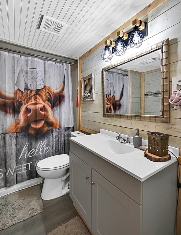 253 County Road 1296