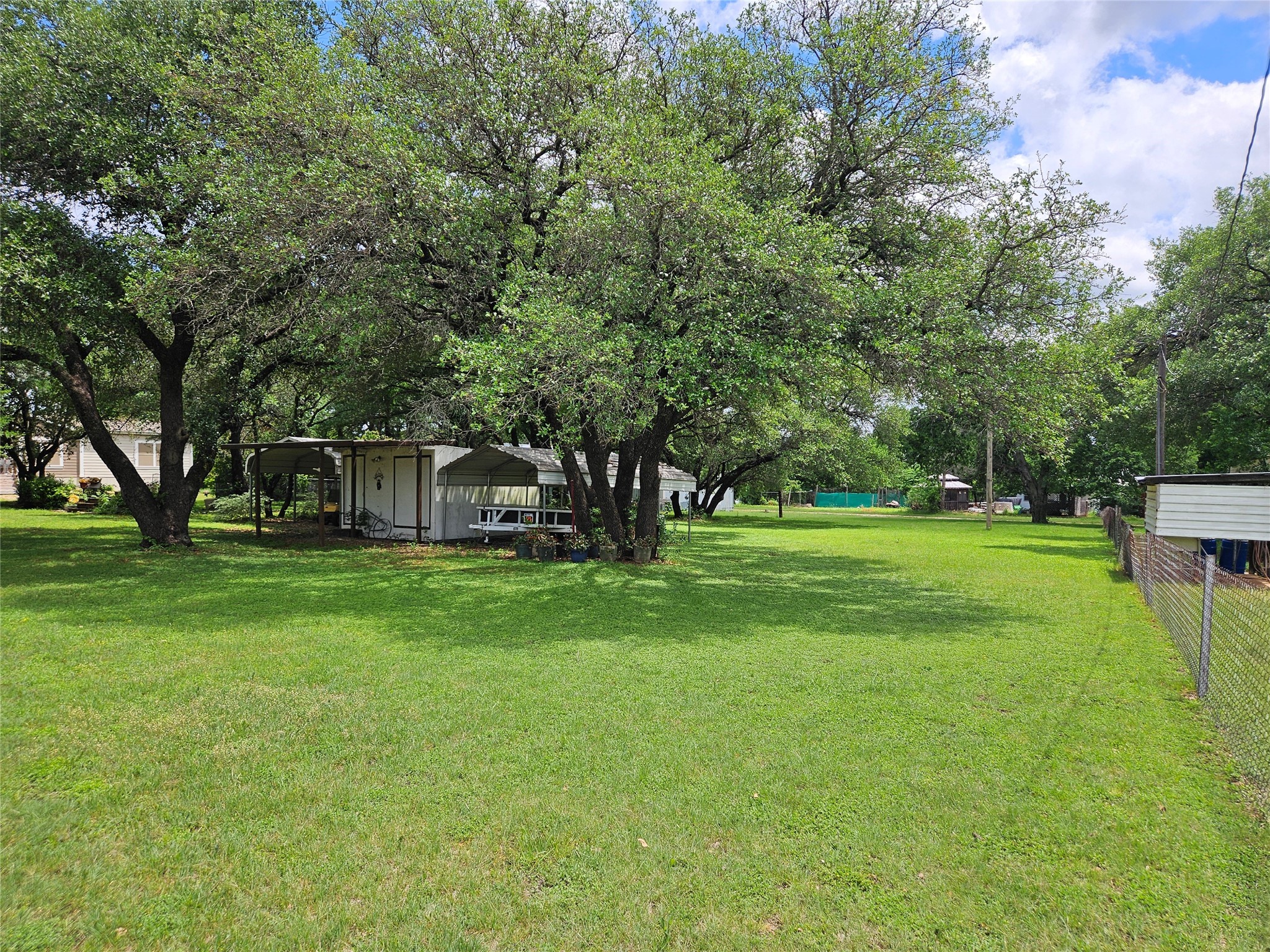 000 Private Road 1320