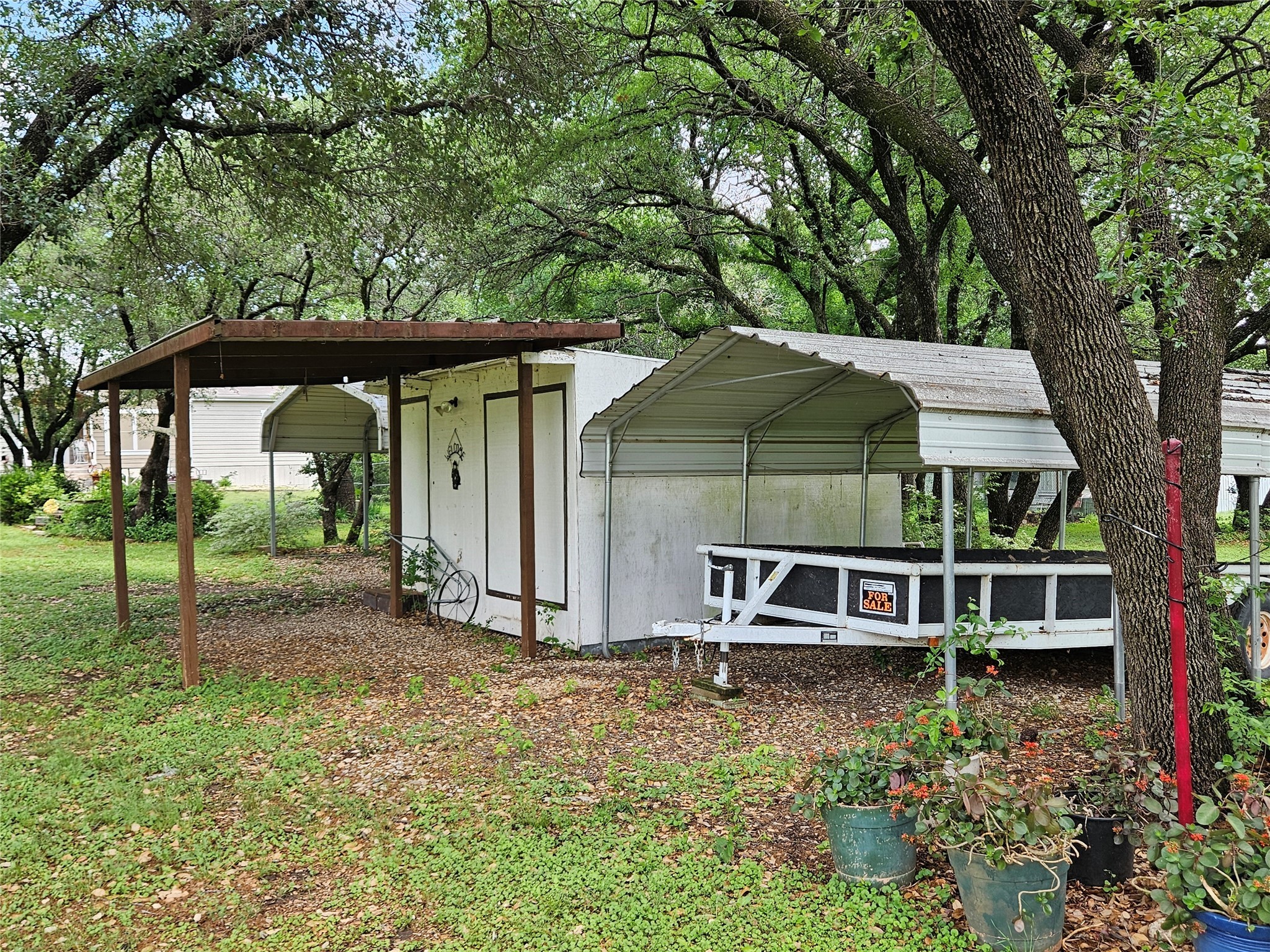 000 Private Road 1320