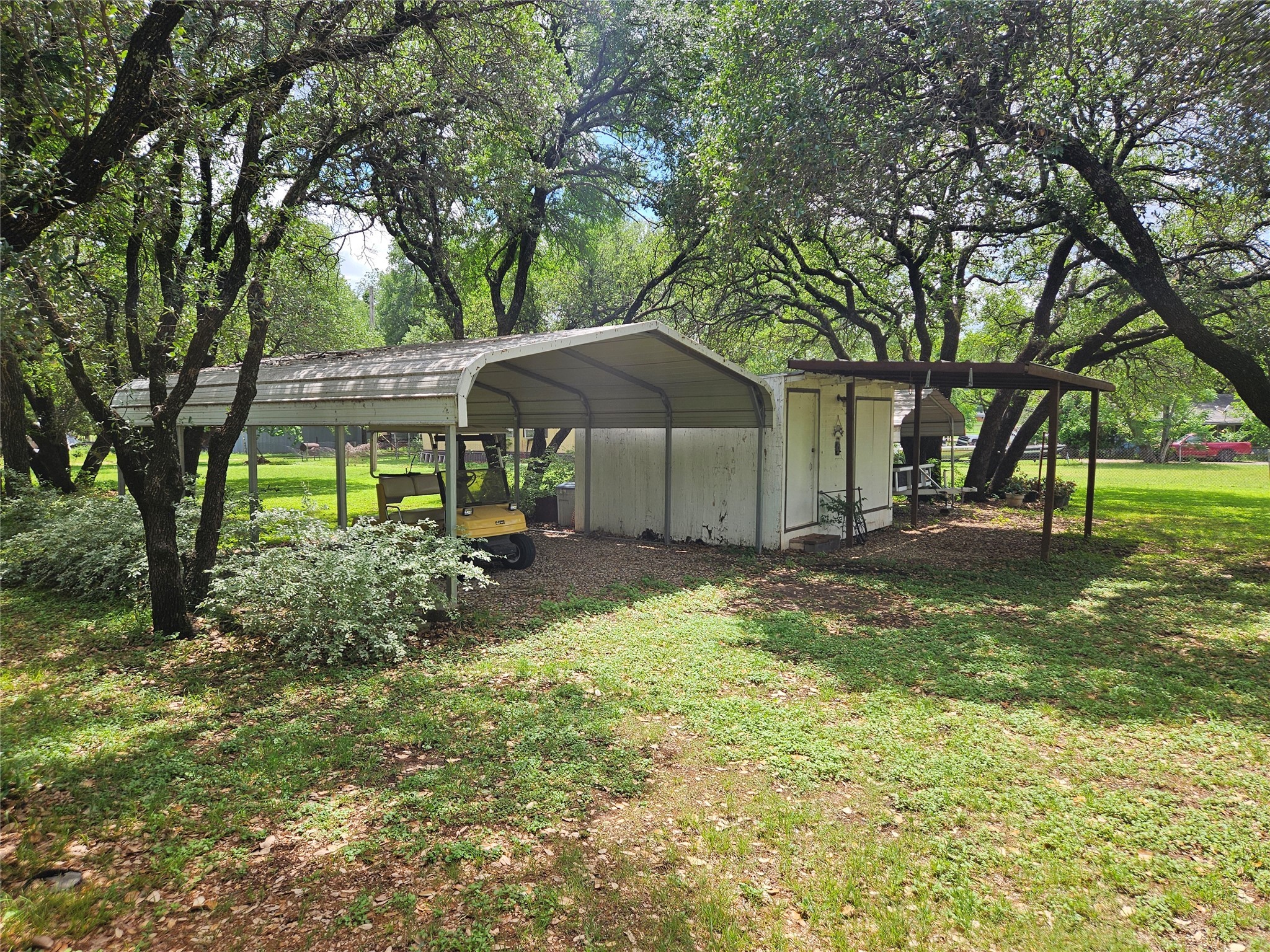 000 Private Road 1320