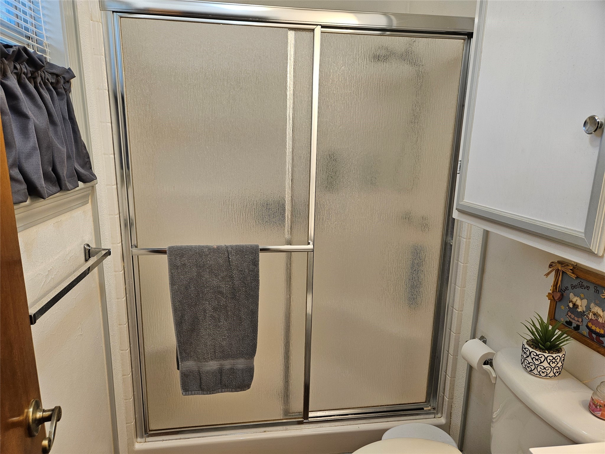 125 Private Road 1317