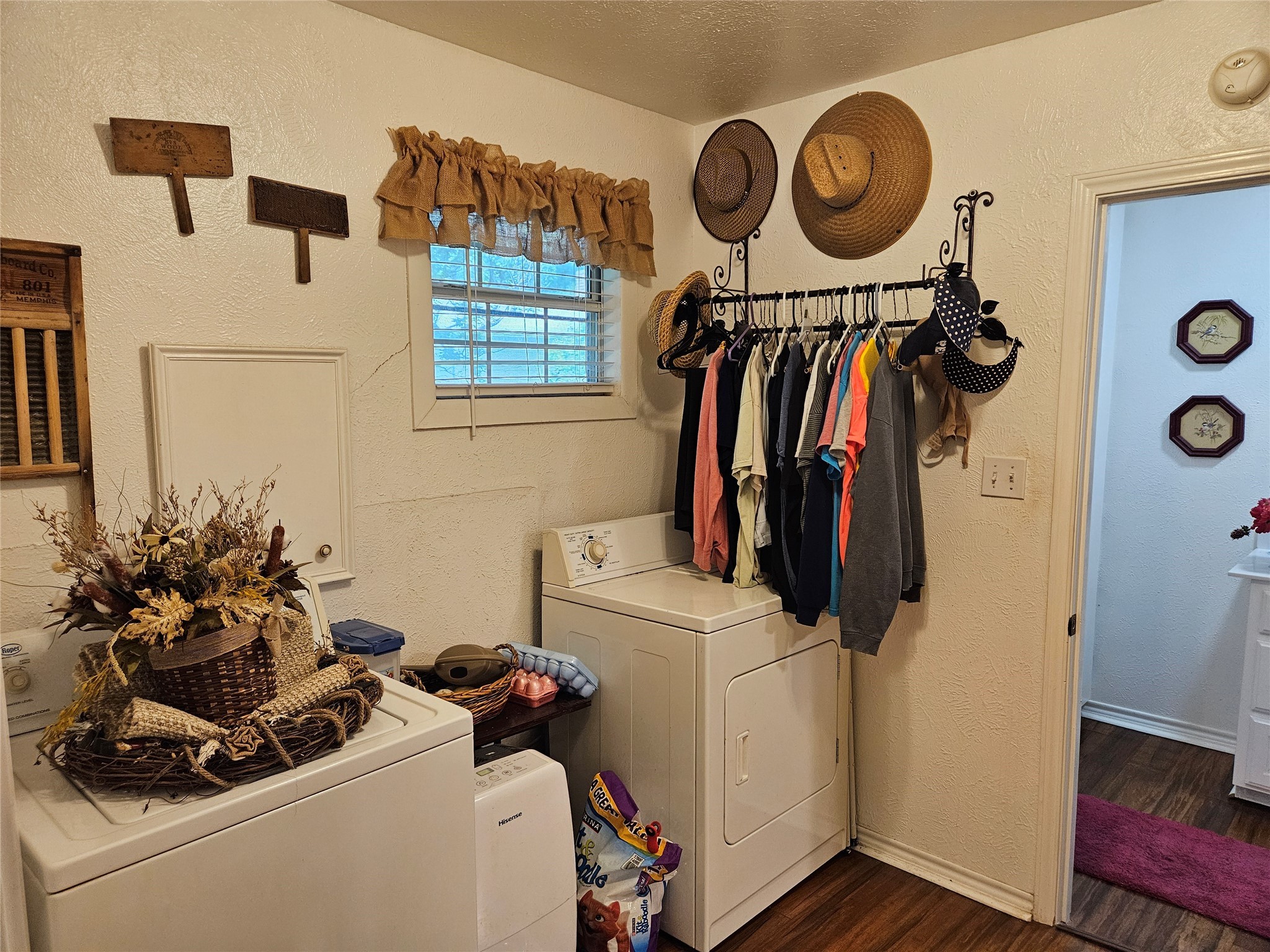 125 Private Road 1317