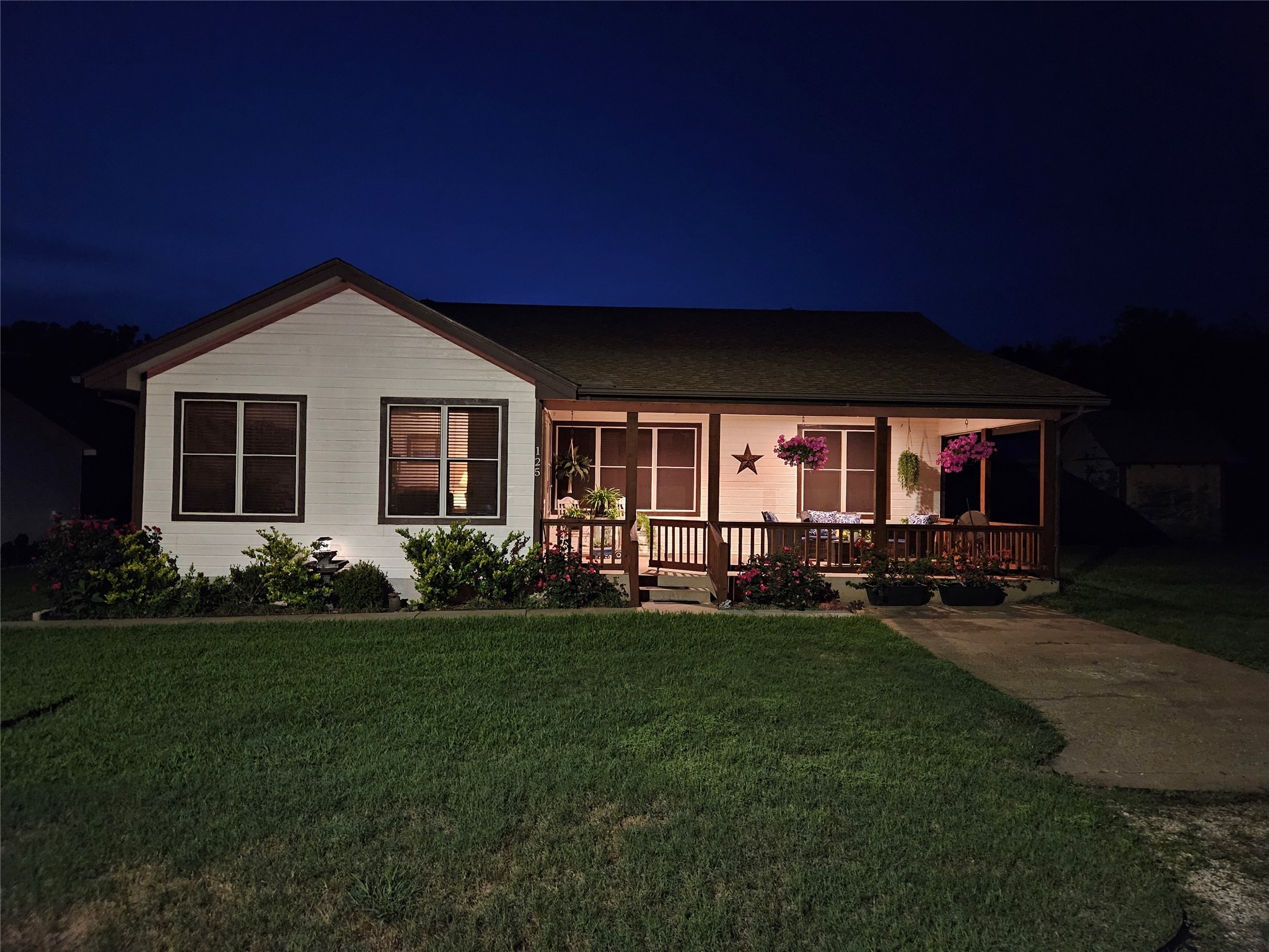 125 Private Road 1317