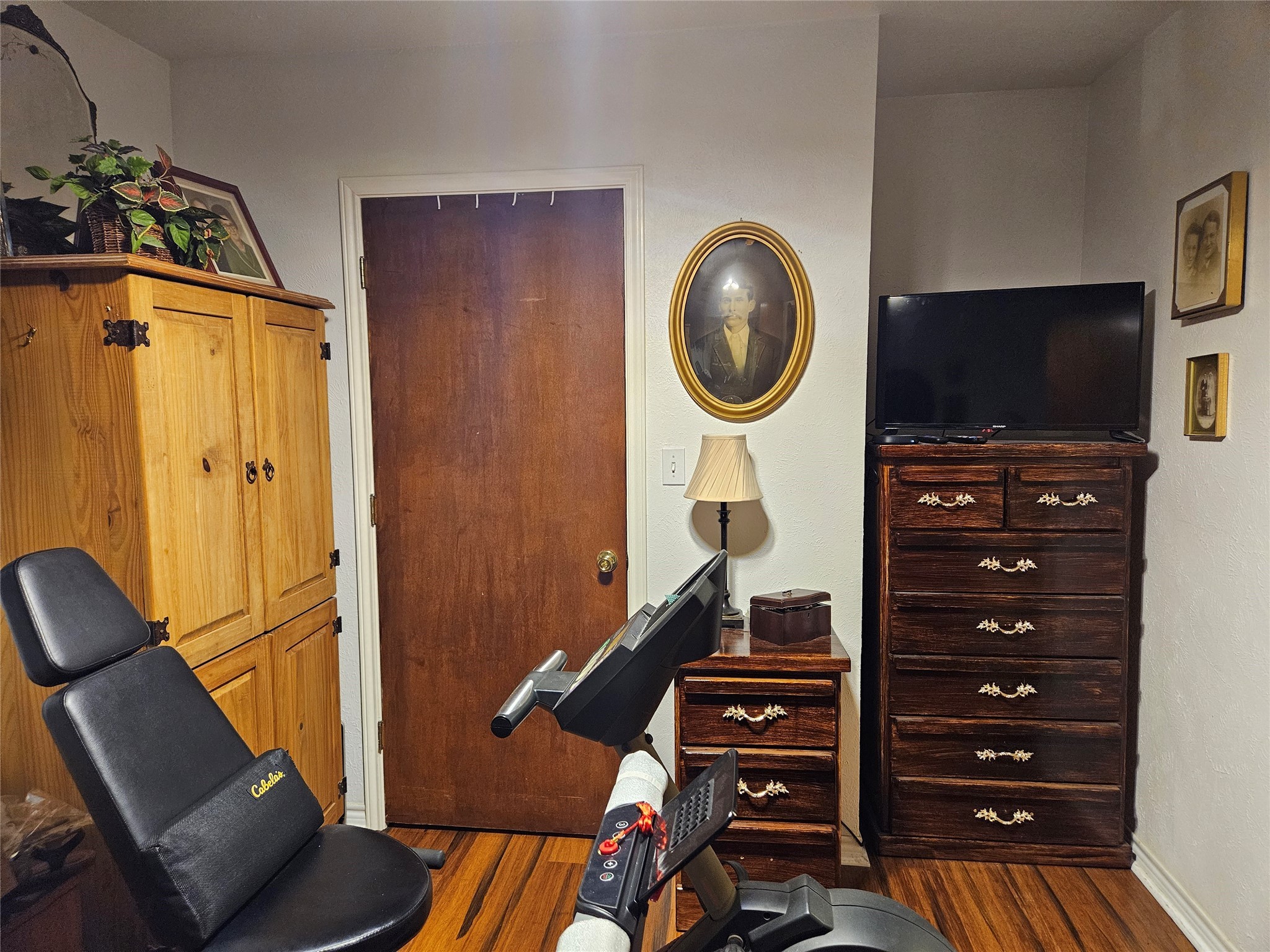 125 Private Road 1317