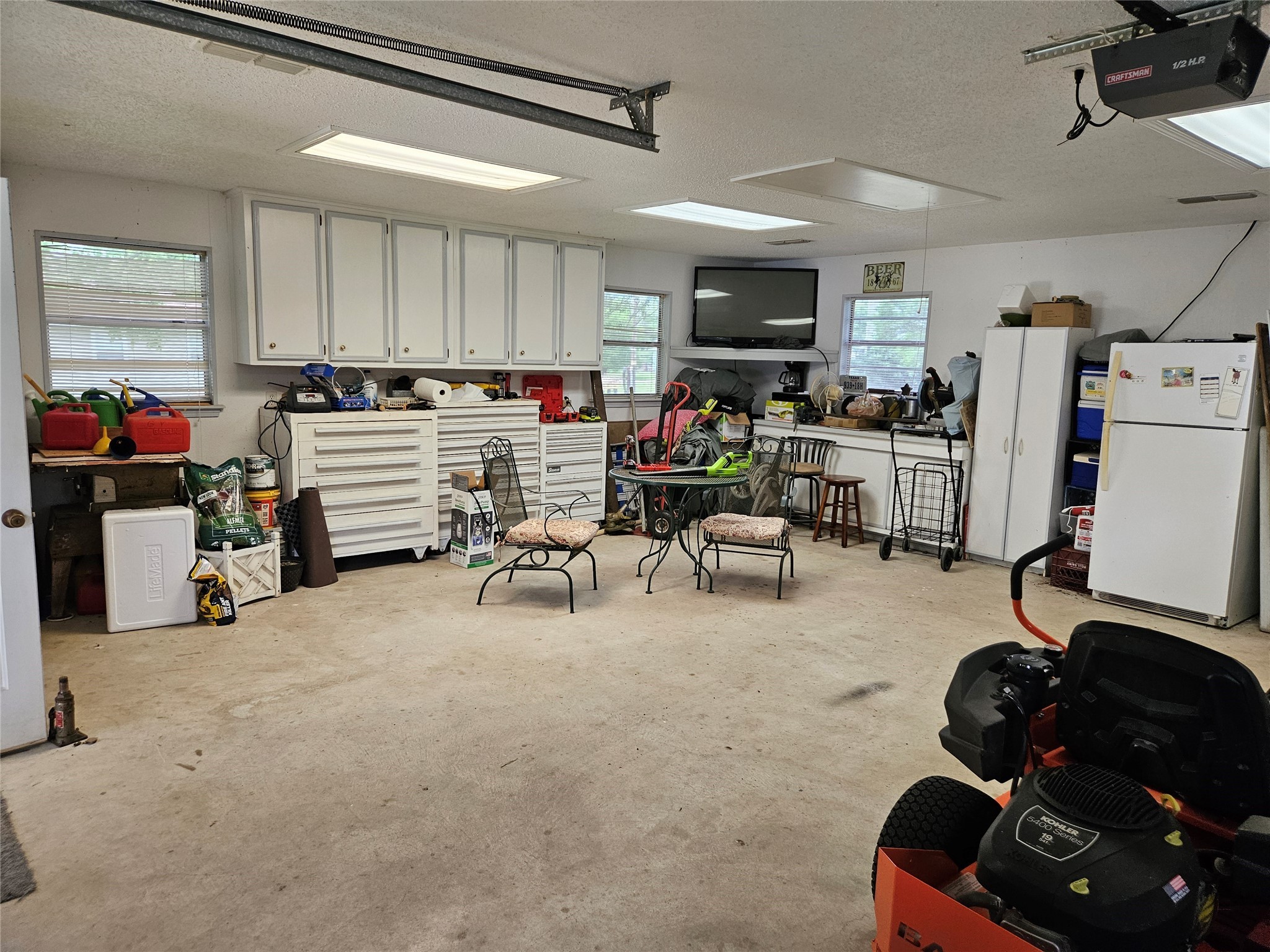 125 Private Road 1317