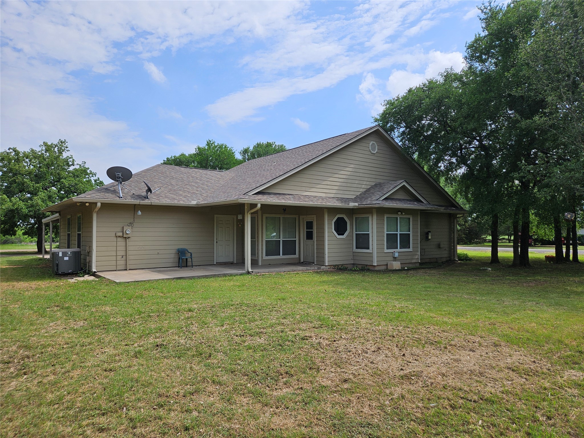 122 S Greenbriar Road