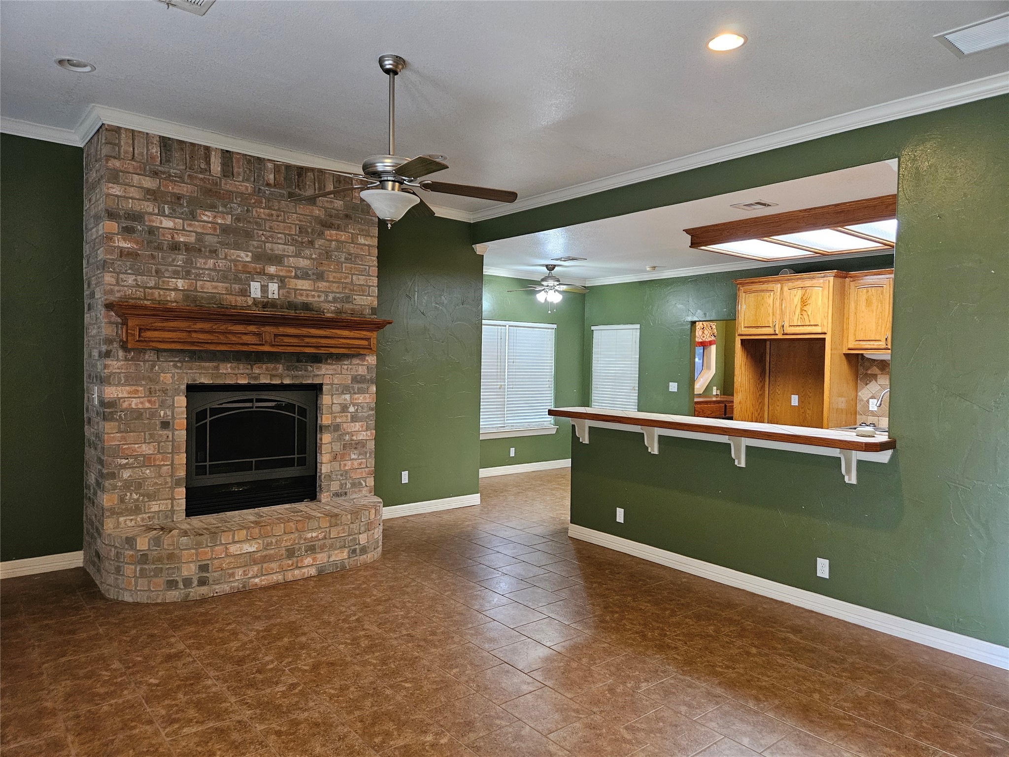 122 S Greenbriar Road