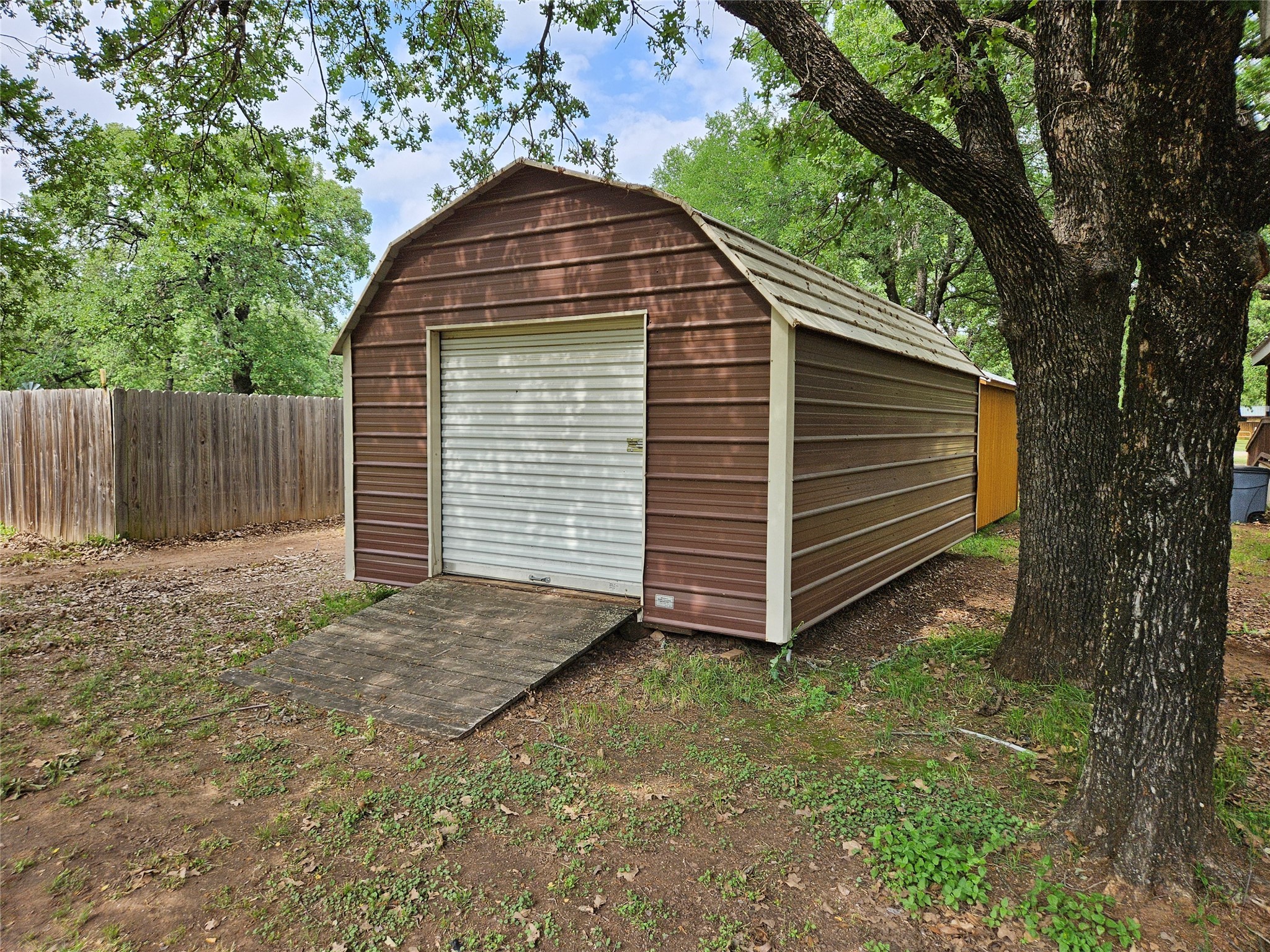 122 S Greenbriar Road