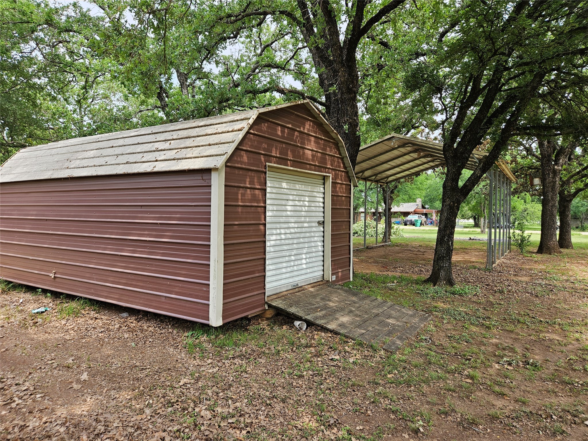 122 S Greenbriar Road