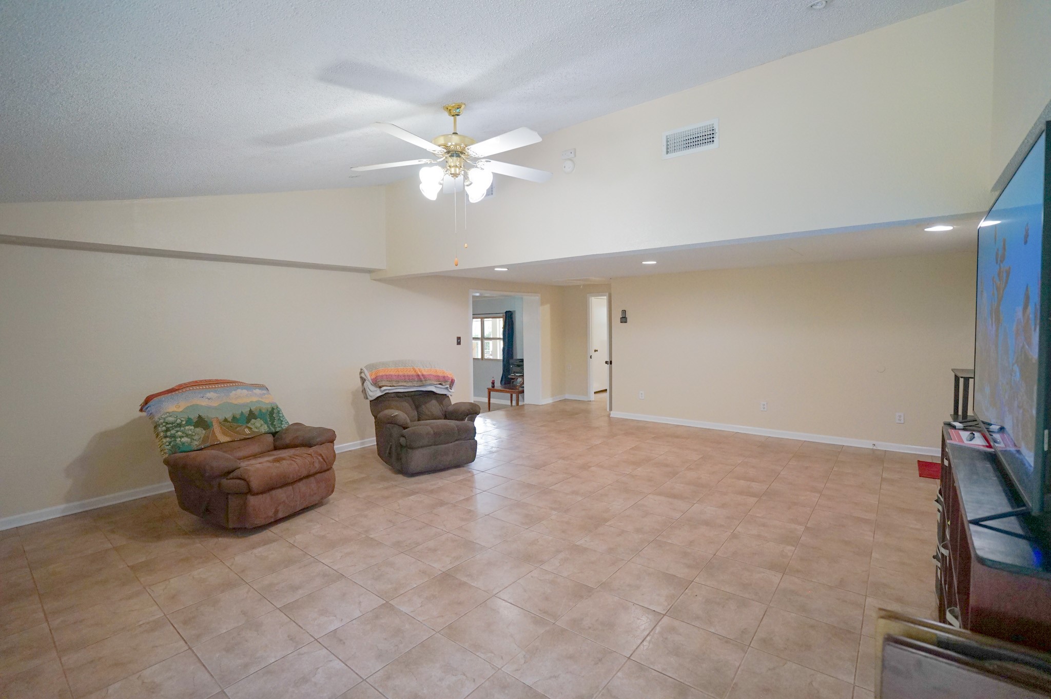 148 County Road 1281