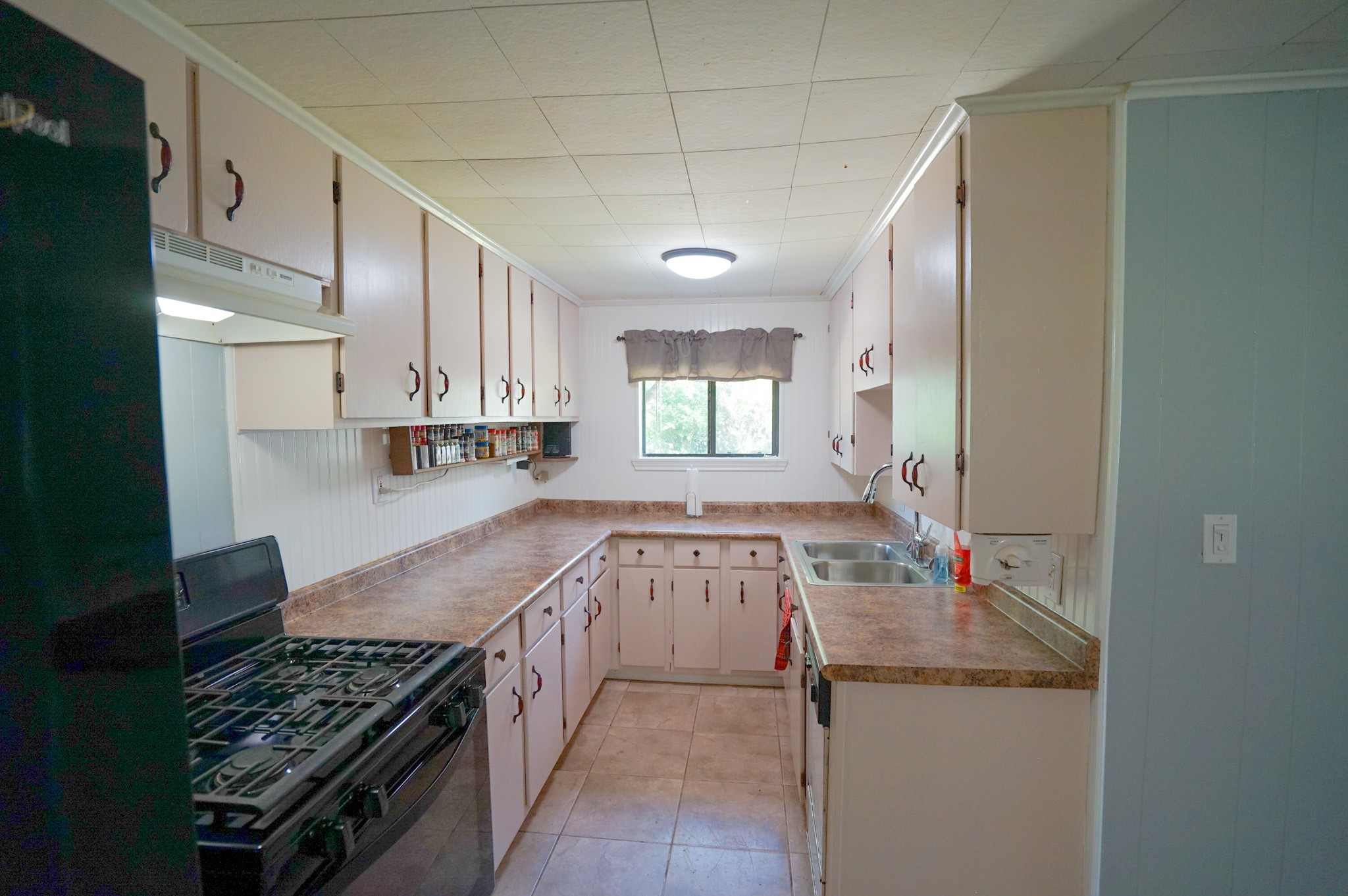 148 County Road 1281