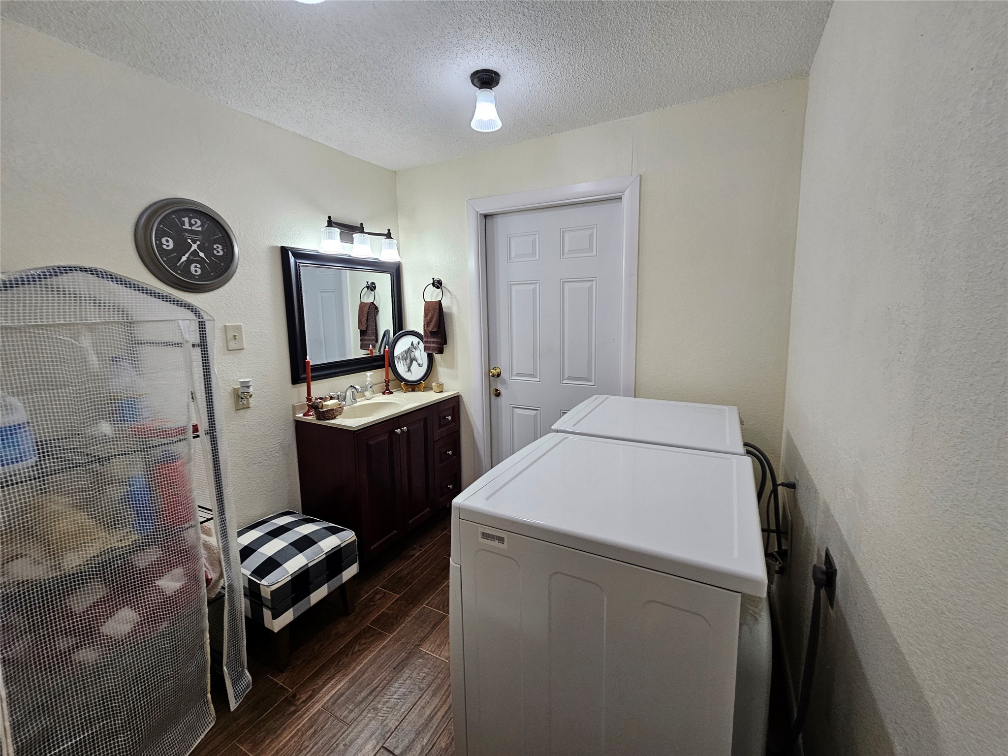 305 County Road 1213